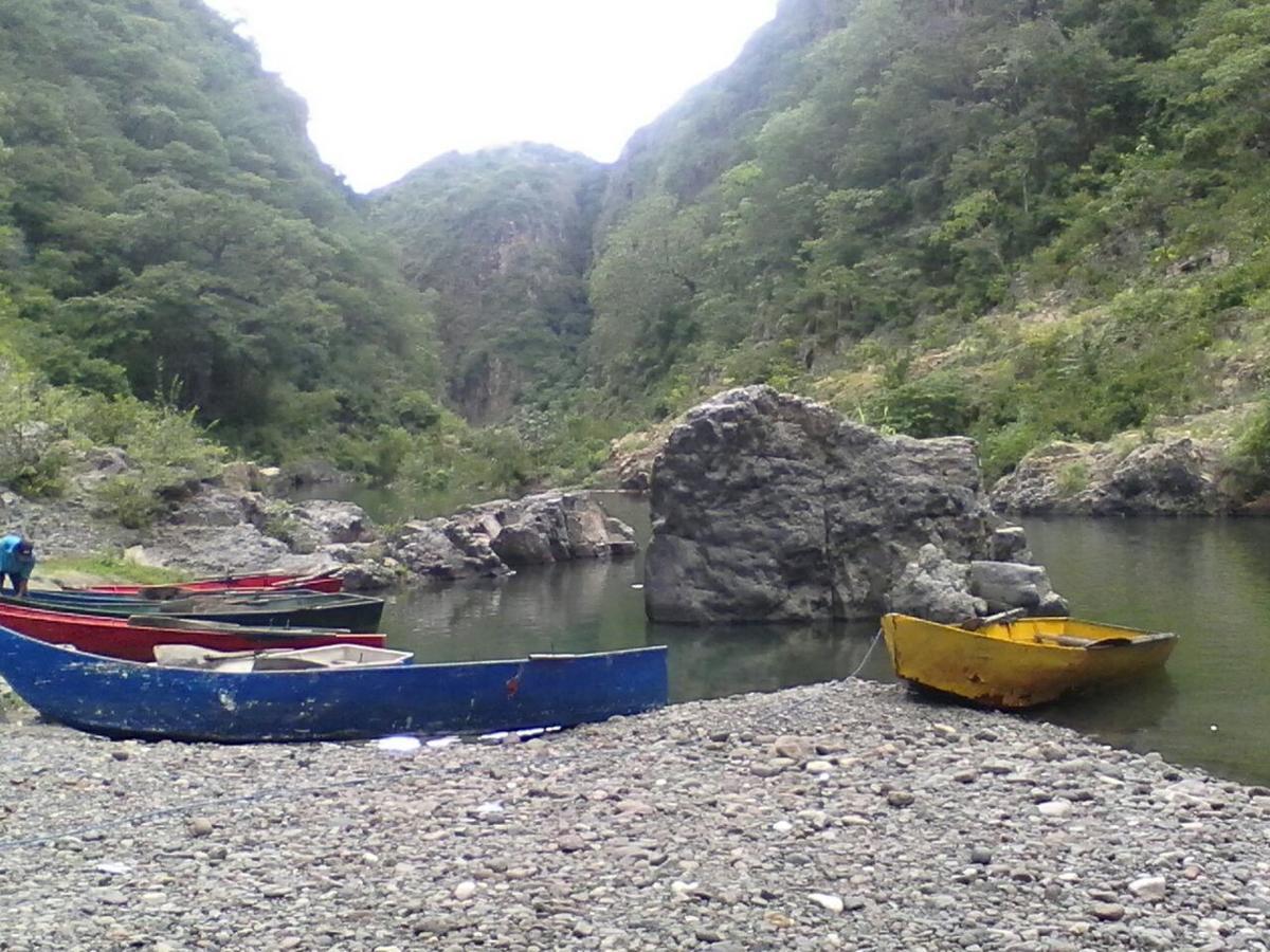 La Ceibita Tours Guest House Los Potrerillos Bagian luar foto